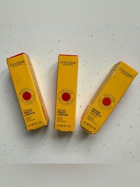 L'OCCITANE Yellow and Red Fruity Lipstick Trio